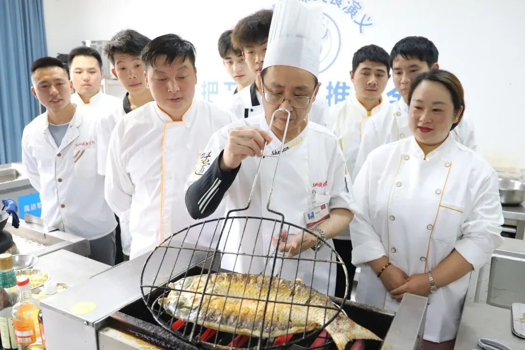 社區(qū)餐飲“悶聲發(fā)財”，如何入局是關(guān)鍵！